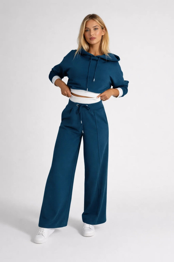Schwarzes Trainingsset | Crop-Hoodie &amp; Wide-Leg Hose