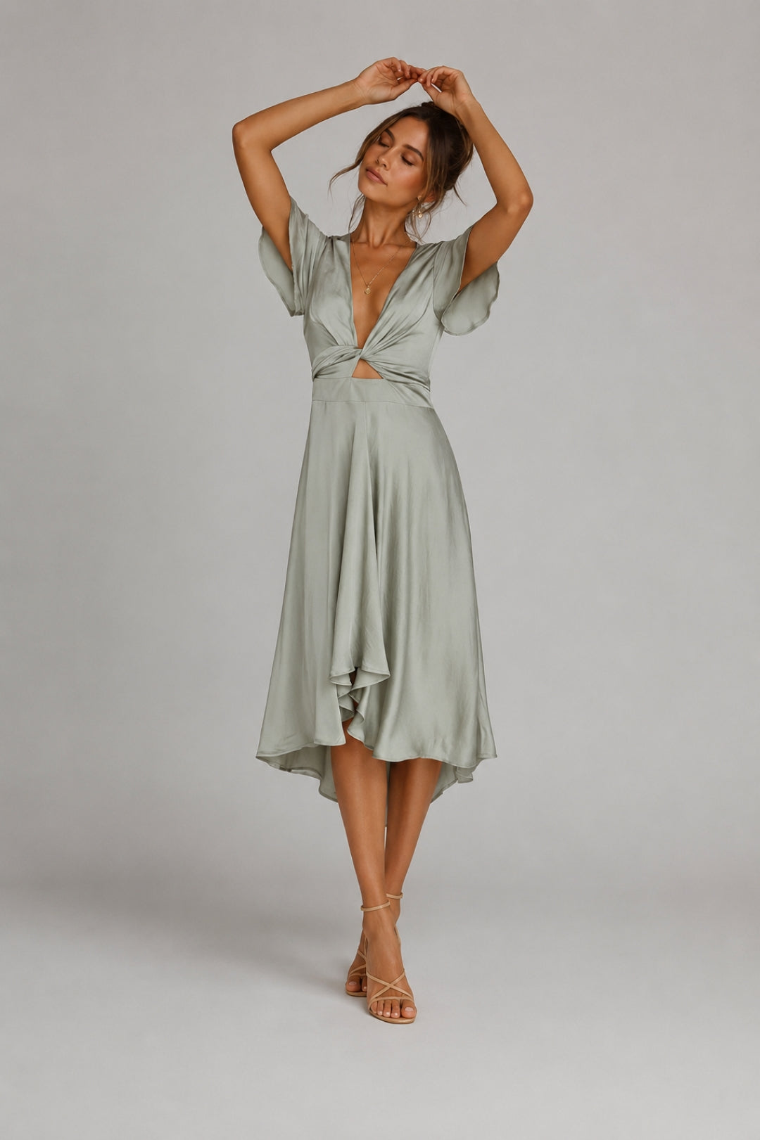 Damen-Sommerkleid in Regular-Fit | Tief ausgeschnittener V-Ausschnitt, gedrehte Taille und Flatterärmel