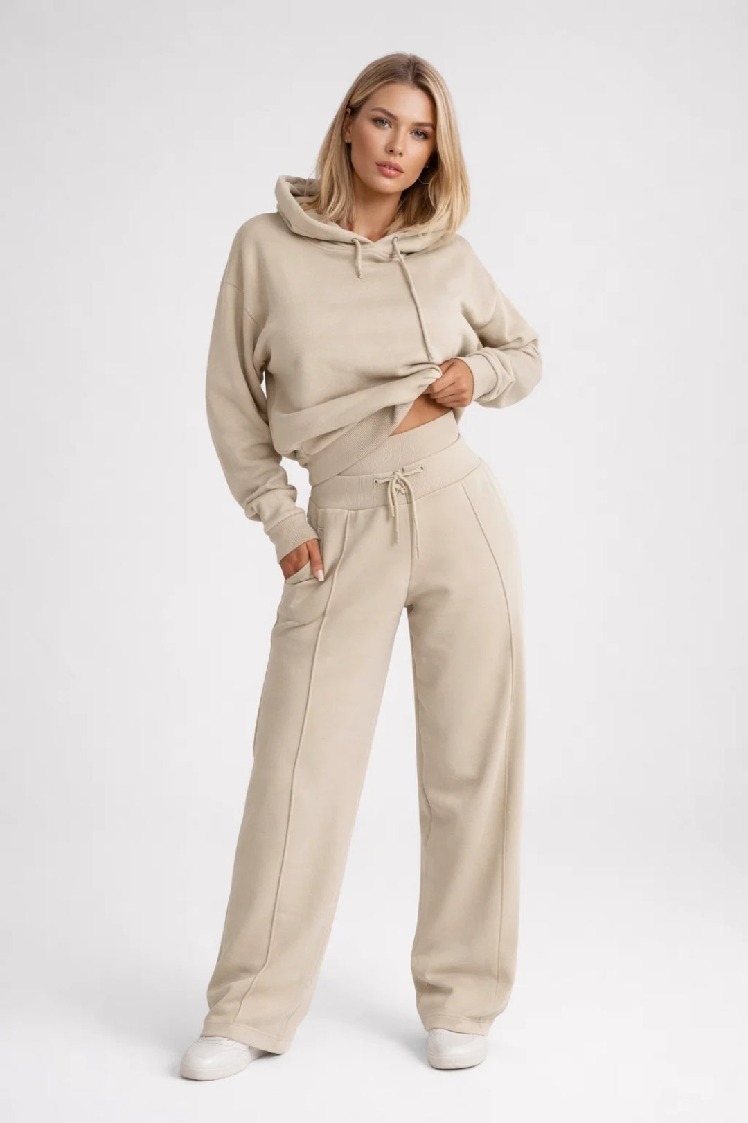 Schwarzes Trainingsset | Crop-Hoodie &amp; Wide-Leg Hose