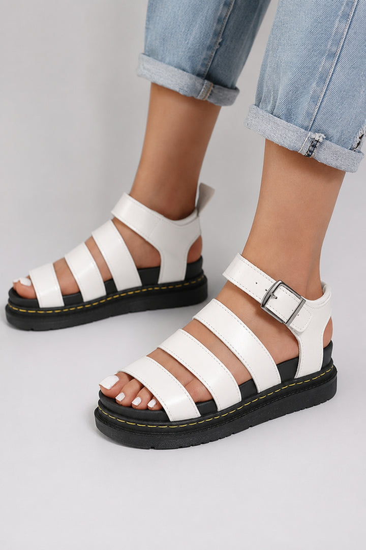 Lässige Damensandalen | Mehrere Riemen, geriffelte Plateausohle und Lederoptik
