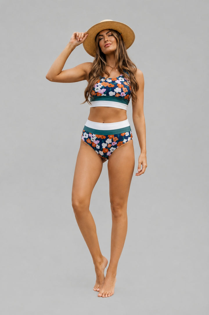 Damen-Bikini im Vintage-Stil mit enger Passform | Hoch geschnittener Badeanzug mit bedrucktem Crop-Top und kontrastierendem Streifen