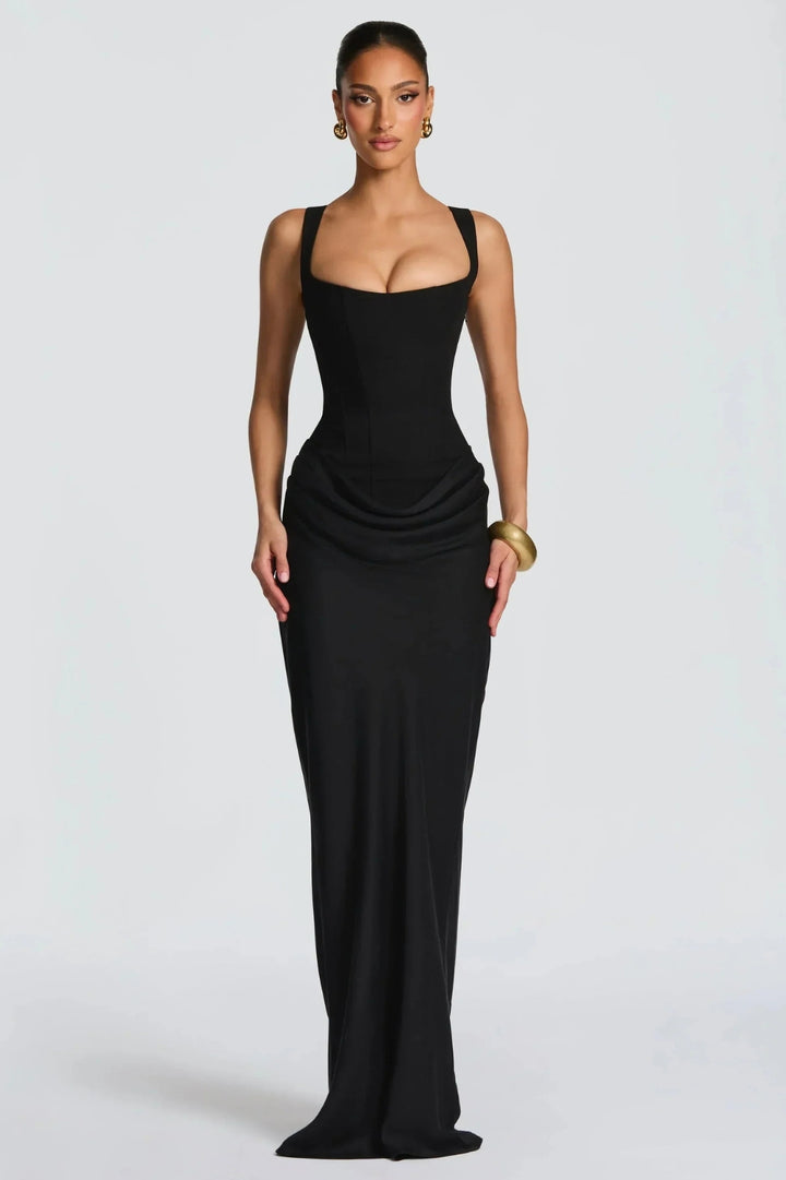 Elegantes, figurbetontes Damenkleid | Bordeauxrotes Maxikleid mit breiten Trägern, seitlichem Drapage und Korsettschnitt