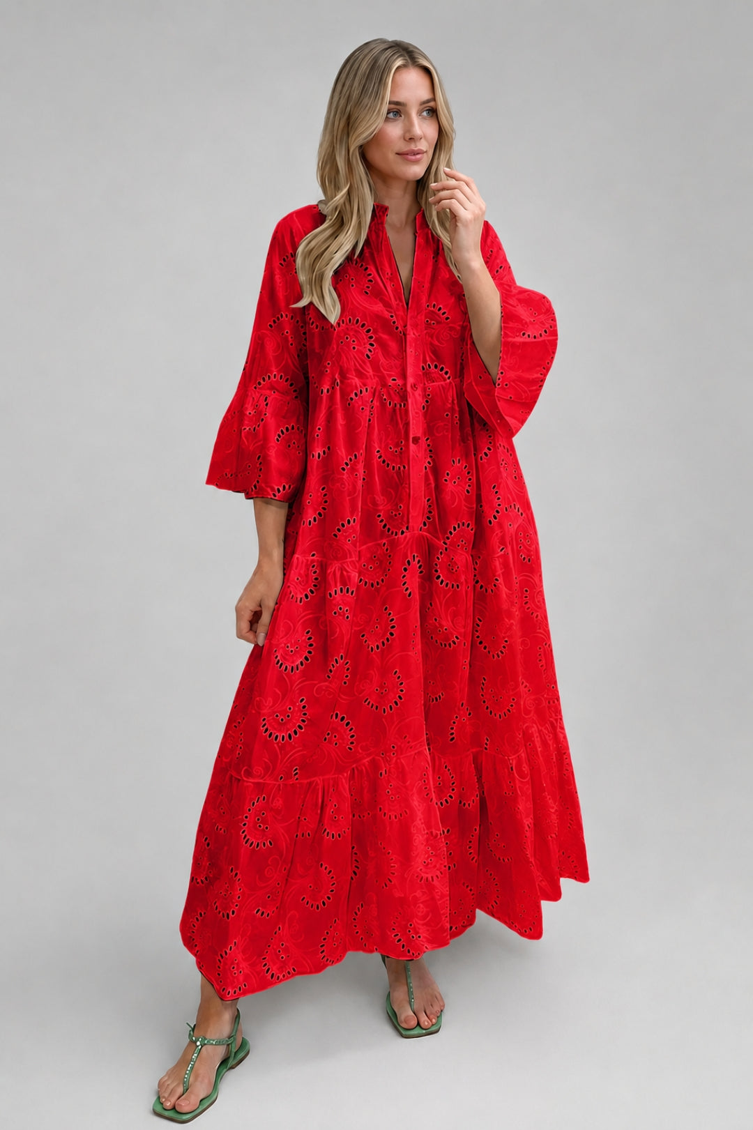 Boho-Sommerkleid für Damen | Lockere Passform, durchbrochene Stickereien, Maxilänge und geknöpfter V-Ausschnitt