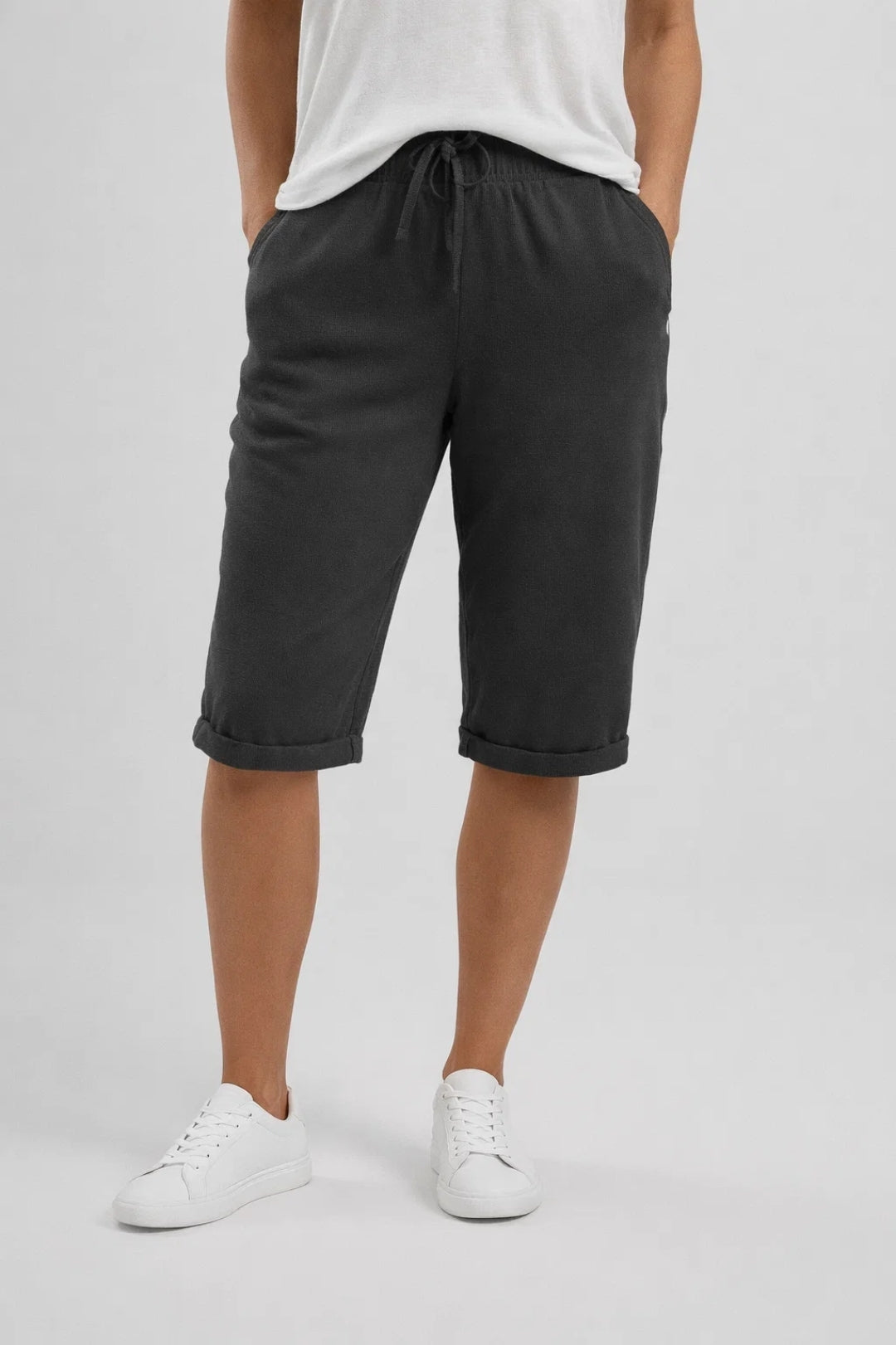 Lässige Damen-Shorts | Lockere Passform | Melierte Webstruktur | Taschen | Sommerlicher Stil