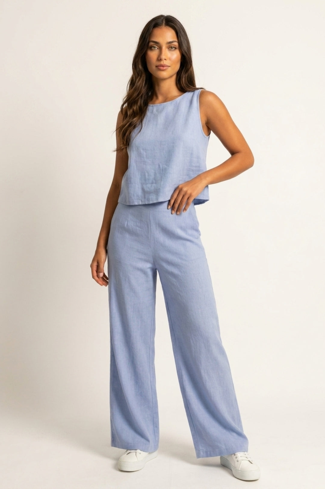 Modernes Damen-Set im fließenden Schnitt | Ärmelloses Oberteil und weite Hose im Leinen-Look
