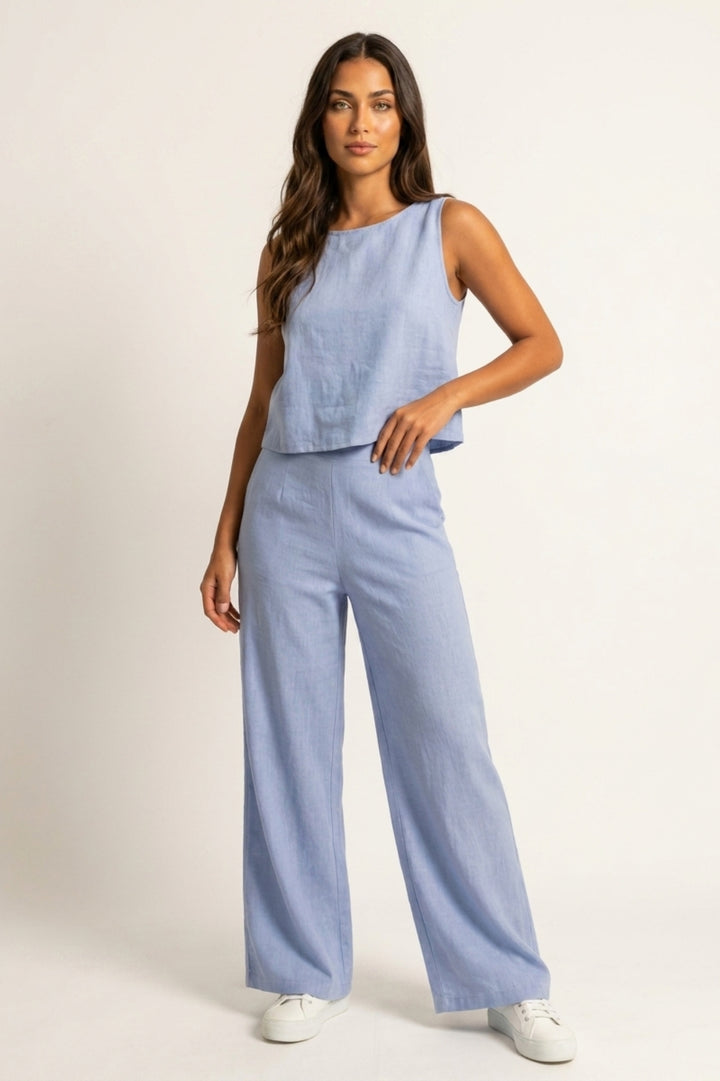 Modernes Damen-Set im fließenden Schnitt | Ärmelloses Oberteil und weite Hose im Leinen-Look