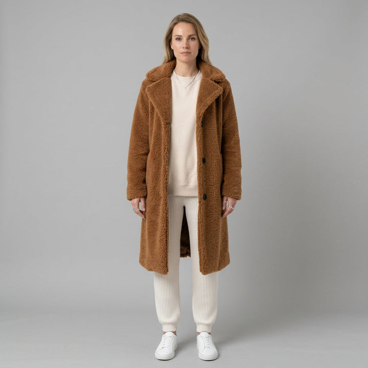 Arntrud | Damenmantel mit Reverskragen und Knopfleiste Teddyfellmantel