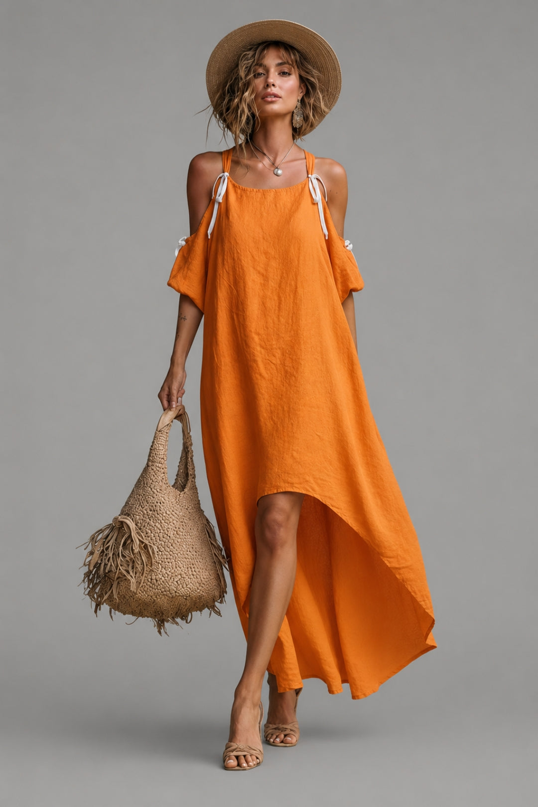 Damenkleid in lockerer Passform | Gebundene Träger, schulterfreier Ausschnitt, asymmetrischer Saum im Leinen-Look