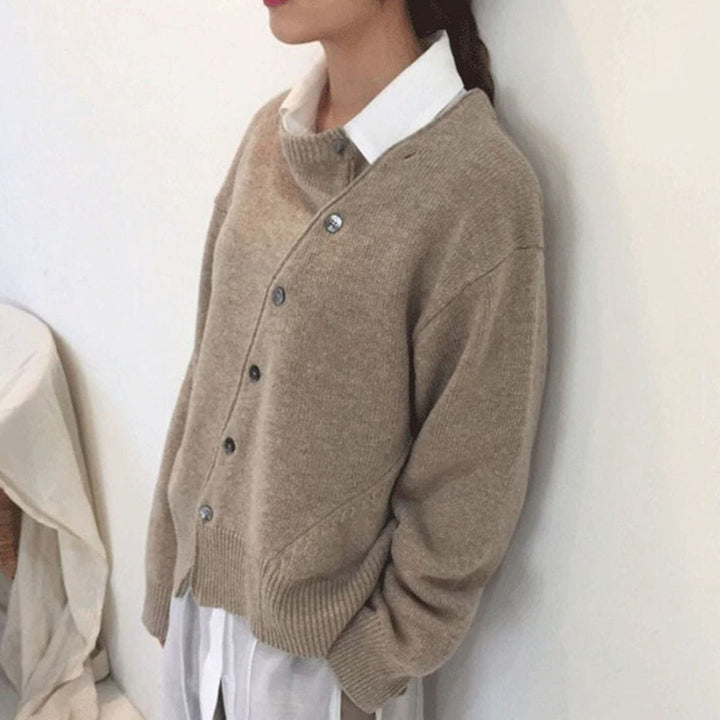 Gisela | Damen Oversize Knopf Strickjacke