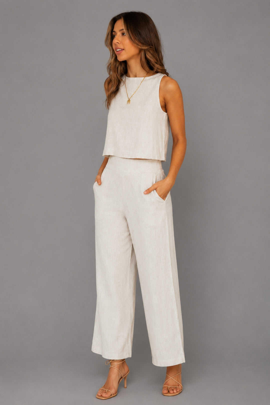 Schickes Damen-Set im fließenden Schnitt | Ärmelloses kurzes Oberteil und weite Hose im Leinen-Look