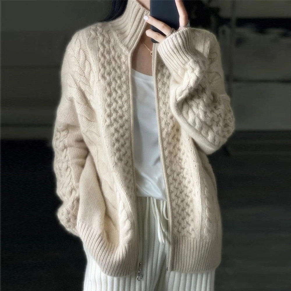 Berit | Damen Zopfmuster Reißverschluss Strickjacke