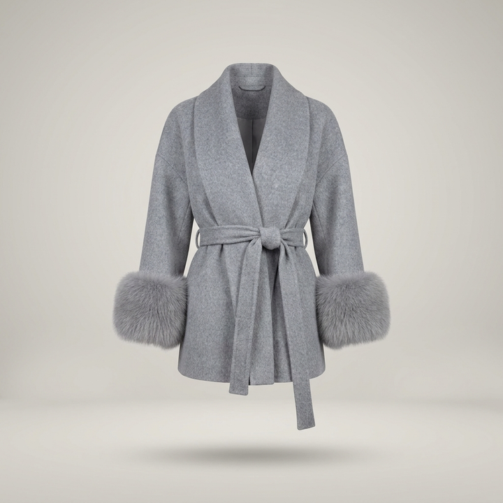 Rosalinde | Damen Wickelmantel mit Bindegürtel und Fellmanschetten