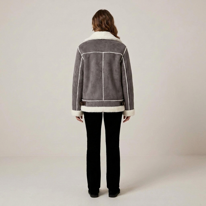 Gerlindis | Damen mit Reverskragen und Teddybesatz Kurzjacke
