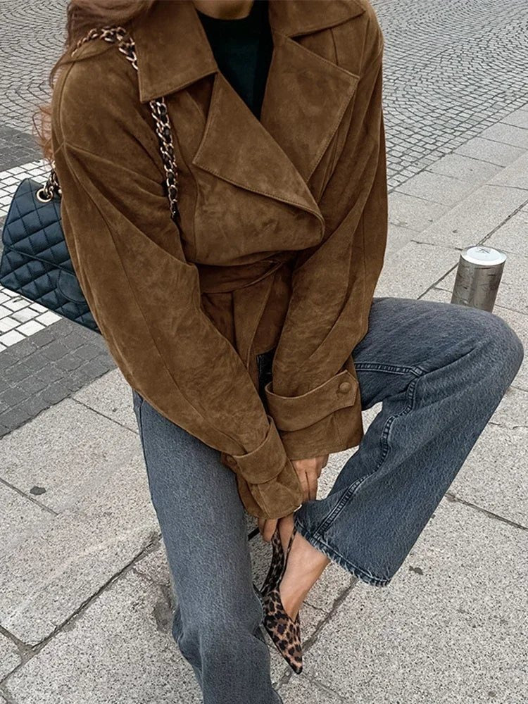 Ansgard | Damen mit Bindegürtel und Reverskragen Wildlederjacke